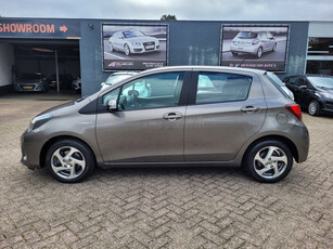 Toyota Yaris 1.5 Hybrid Trend 58.415 Kilometer dealer onderhouden - Airco ecc - Cruise - Achteruitrijcamera - Bluetooth/handsfree