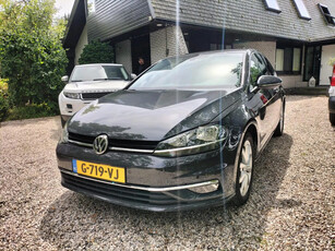 Volkswagen Golf 1.0 TSI Trendline Clima Nav Metalic-lak enz izgst