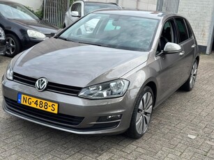 Volkswagen Golf 1.2 TSI Bj:2013 Leder Navi Massage NW