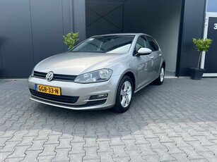 Volkswagen GOLF 1.2 TSI Highline