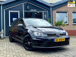 Volkswagen Golf 1.4 TSI ACT Highline R-Line + Pano +