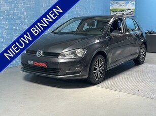 Volkswagen Golf 1.4 TSI Business AIRCO CRUISE NAVI TREKHAAK