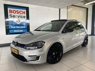 Volkswagen Golf 1.4 TSI GTE Panoramadak / Trekhaak