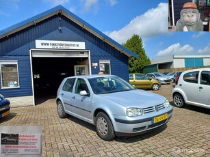 Volkswagen Golf 1.6 Comfortline