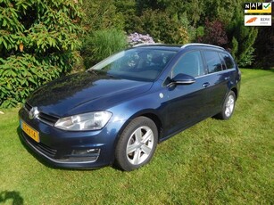 Volkswagen Golf 1.6 TDI Highline BlueMotion