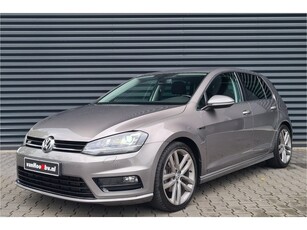 Volkswagen Golf 2.0 TDI DSG R-Line Xenon - Trekhaak - Navi