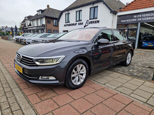 Volkswagen Passat 1.4 TSI Comfortline Business, Navigatie,Climate control,Parkeersensoren