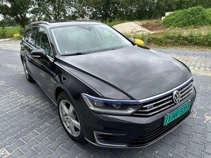 Volkswagen Passat Variant 1.4 TSI GTE (bj 2018)