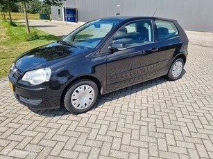 Volkswagen Polo 1.4-16V AIRCO