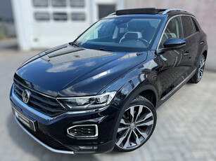 Volkswagen T-Roc 1.5 TSI Sport PANORAMADAK / VIRTUAL COCKPIT / CAMERA / ADAPTIEVE CRUISE CONTR. / PDC / NAVI / 19 INCH / 150PK