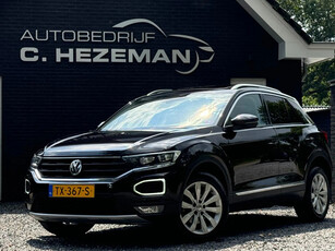 Volkswagen T-Roc 1.5 TSI Sport Panoramadak Virtual Cockpit LED Navigatie