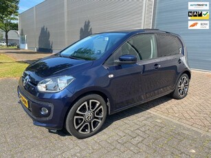 Volkswagen Up! 1.0 high up! BlueMotion uniek panoramadak