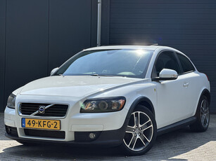 Volvo C30 1.6D DRIVe Start/Stop Sport | Schuif/kantel dak | PDC-achter | Leren bekleding | Zeer complete auto!