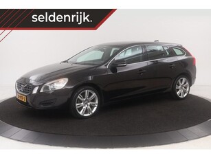 Volvo V60 1.6 T4 Momentum Stoelverwarming Xenon