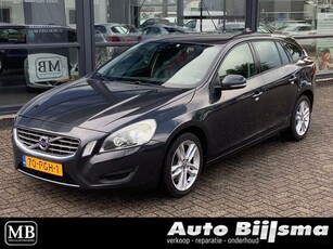 Volvo V60 2.0T Summum automaat, navi, lederen bekleding