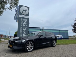 Volvo V60 T5 Momentum Pro Trekhaak Pano dak Camera