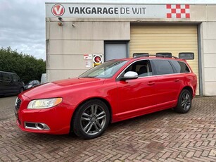 Volvo V70 2.0 5 cilinder T5 Momentum 214pk