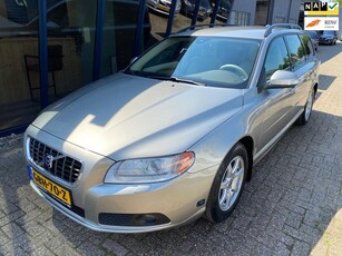 Volvo V70 2.5FT Momentum 200pk