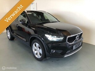 Volvo XC40 1.5 T3 Momentum Pro Automaat Schuifdak Leder