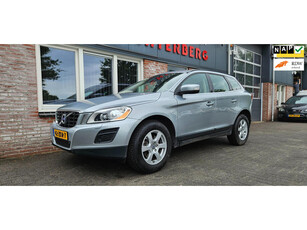 Volvo XC60 2.0 T5 Momentum Trekhaak! Automaat! Navigatie! Leer! Dealer Onderhouden!