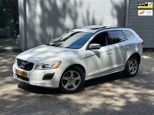 Volvo XC60 2.0T R-Design / PANORAMADAK / AUTOMAAT / R-DESIGN