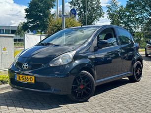 Toyota Aygo 1.0-12V SPORT LEER AIRCO