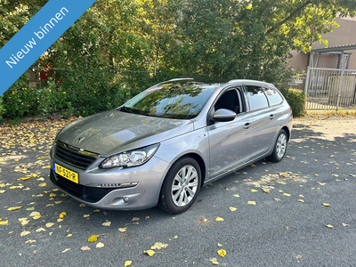 Peugeot 308 SW 1.2 PureTech Style ZEER NETTE AUTO RIJD EN SCHAKELT PERFECT