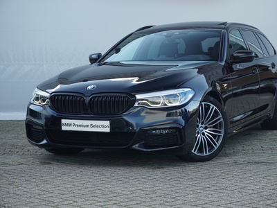 BMW 5-SERIE Touring 520i High Executive M Sport Hifi / Comfort Stoelen / Head-Up / Panorama Dak - Spring Sale