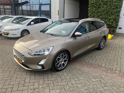 Ford Focus Wagon 1.0 EcoBoost Titanium Business