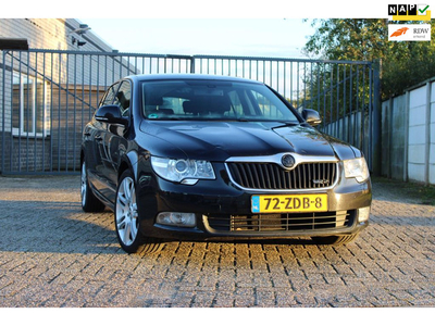 Skoda Superb 1.6 TDI Greenline Comfort Clima, Cruise!