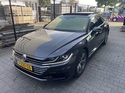 VOLKSWAGEN ARTEON 2.0 TSI Business R-Line Exclusive | Panoramadak | NL-auto