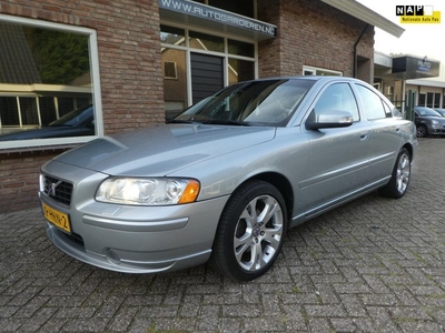 Volvo S60 2.4 Drivers Edition Automaat / Leder / Navi