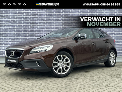 Volvo V40 Cross Country 1.5 T3 Nordic+ Fin. € 354 p/m | Luxury Line | Lederen Bekleding | Standkachel | Power Seats | TFT |