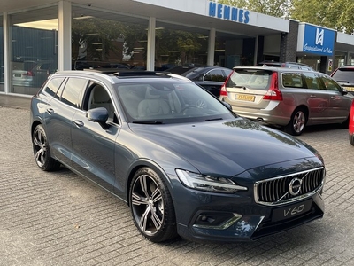 Volvo V60 2.0 T6 AWD Inscription 12.000km! Panorama B&W