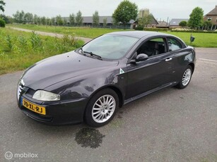 Alfa Romeo GT 2.0 JTS Distinctive