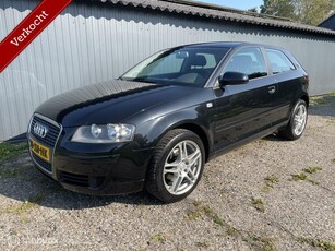 Audi A3 1.6 FSI Attraction Pro Line Business