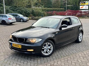 BMW 1-serie 116i Business Line / AIRCO / RIJDT SCHAKELT