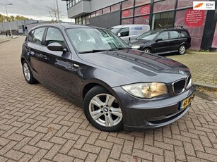 BMW 1-serie 118i High Executive AUTOMAAT SCHERM CLIMA NEW