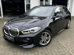 BMW 1-serie 118i M Sport pakket, Live Cockpit Professional