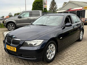 BMW 3 Serie 318i Sedan Youngtimer 120.000 KM NAP Trekhaak