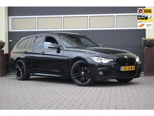 BMW 3-serie Touring 318i M Sport Edition Panoramadak