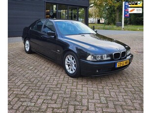 BMW 5-serie 520i AUT, navi, xenon,189 NAP!