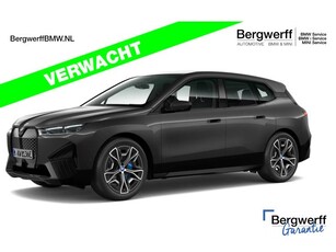 BMW iX xDrive50 - Luchtvering - Integral Active Steering -