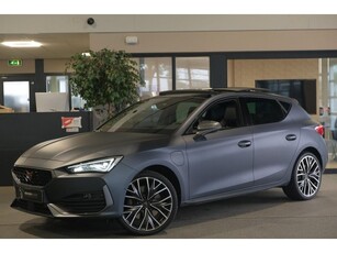 CUPRA Leon 1.4 e-Hybrid VZ 245PK Pano SportStuur Cam Navi