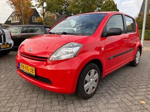 Daihatsu Sirion 2 1.3-16V Prestige Apk