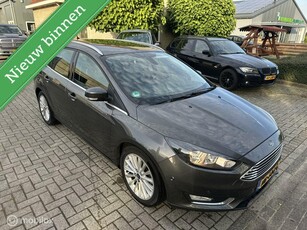 Ford Focus Wagon 1.0 Titanium Edition