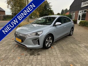 Hyundai IONIQ Comfort EV nette auto/rijdt perfect/zijkant