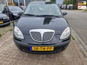 Lancia Ypsilon 1.2 Argento Bj.2006 Kmst.130078 met APK tot