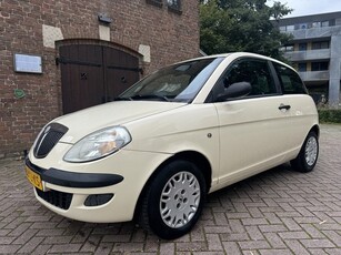 Lancia Ypsilon 1.2 Argento Strbkr/Airco (bj 2006)