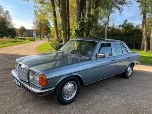 Mercedes-Benz 280 W123 (bj 1976, automaat)